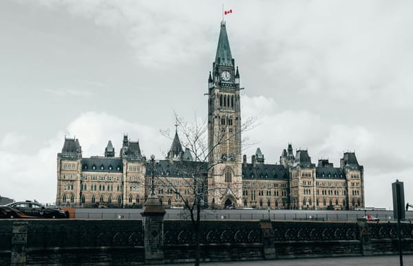National Tracker: Liberals, Tories Up 1; 2 Point Race Continues